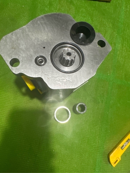 BƠM KHIỂN AP2D25 DH55/R55 17*9cc MẶT BÍCH BẰNG JPC - BH 01T)