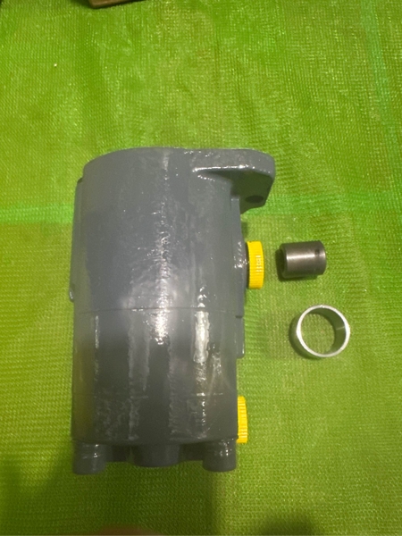 BƠM KHIỂN AP2D25 DH55/R55 17*9cc MẶT BÍCH BẰNG JPC - BH 01T)