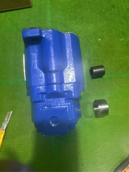 BƠM KHIỂN AP2D25 DX55W 18*9cc 4BL CHÌM / 1 LỖ DẦU OEM
