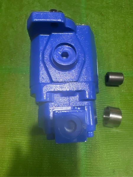 BƠM KHIỂN AP2D25 DX55W 18*9cc 4BL CHÌM / 1 LỖ DẦU OEM
