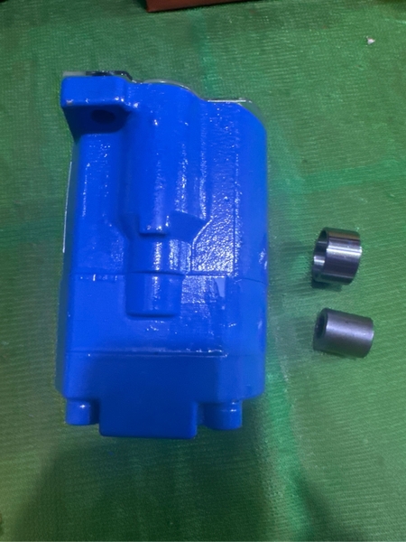 BƠM KHIỂN AP2D25 DH55/R55 17*9cc MẶT BÍCH BẰNG OEM- ( BH 01T)