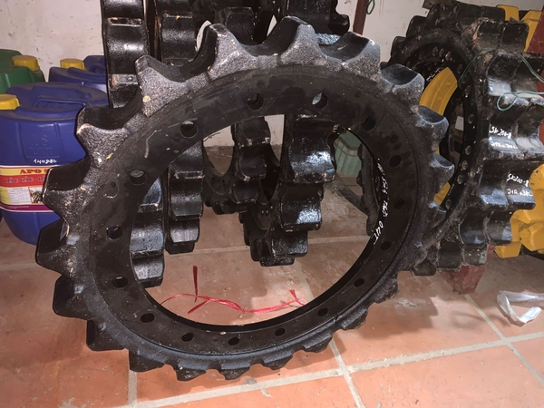 VÀNH SAO EX200-3/5 = ZX200-1 21R*16L*420 M20*50 - C.H
