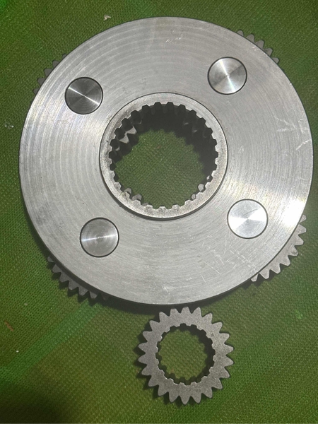 CỤM QTTM S200-5 DH220-5: G22R*16T*BÌA 29R - 4BR*S26T- CÓ GIỮA JKO