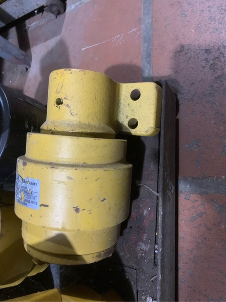 GA LÊ ĐỠ EX100-1/2 EX120-1/2 EX150 35*110 D138 M12*40 - CH