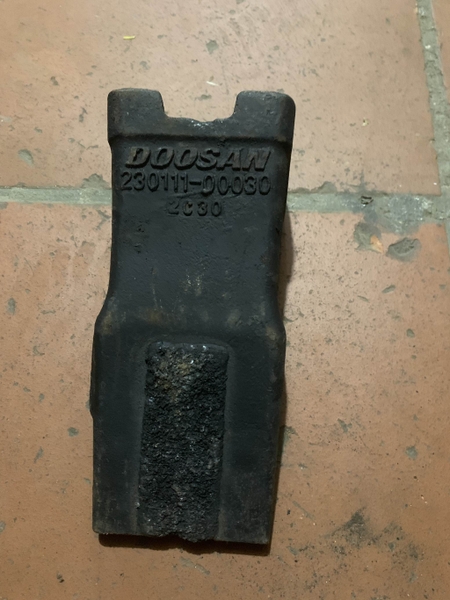 RĂNG ĐẤT DH290-5 DH300 CÓ KHUYẾT  HÃNG (DOSAN HQ)