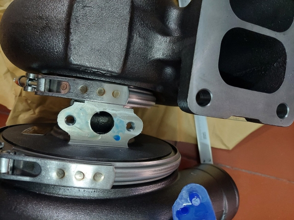 TUR BO PC400-7/ 6D125 CỔ TO-HOSET CỔ ĐÚT.ĐẾ(70*113) CỔ HÚT(56*80) CỔ GIÓ(98*116)