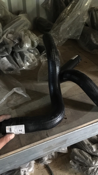 CÚT NƯỚC TRÊN R60-7 R55-9 PHI 35