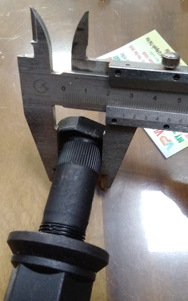 BU LÔNG TICKE DX140/DX210 R140-9 GIÁC 32 M22*101 OEM