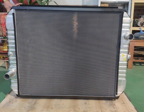 KÉT NƯỚC DH220-5 1060*795 - 01