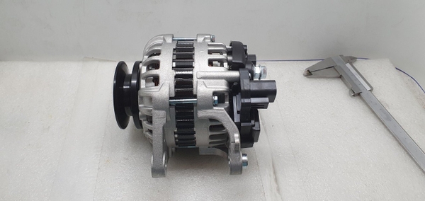 MÁY PHÁT DX55 DX60 12V 80A ĐỜI 2013 HÁNG 62 - WHC