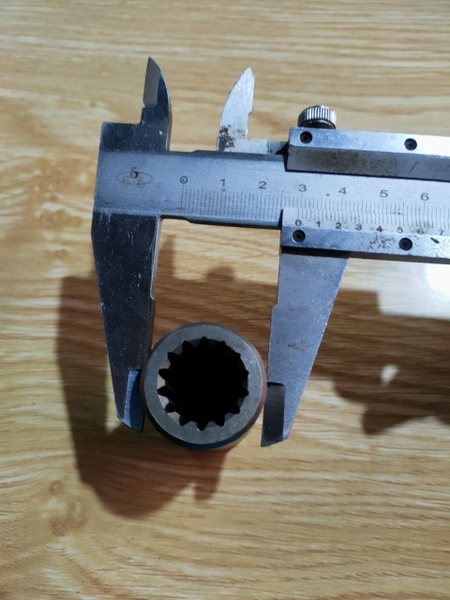 ỐNG NỐI DC SK115 /SK125 PC120-6-OLD 14T*D30*H52 - HL