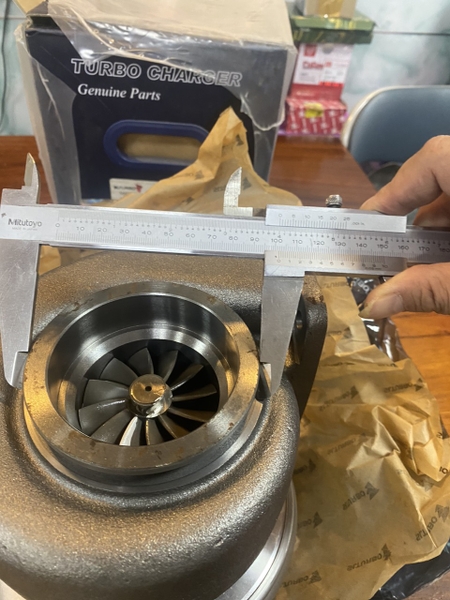 TUR BO PC300-7/H1E/6D114/6CT8.3 ĐỜI THẤP.ĐẾ(70*83) CỔ HÚT(55*66) CỔ GIÓ(89*103) HOLSET