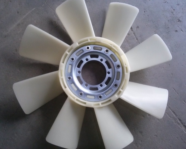 CÁNH QUẠT R2000/ 6D16 8C*650 6*128 -09
