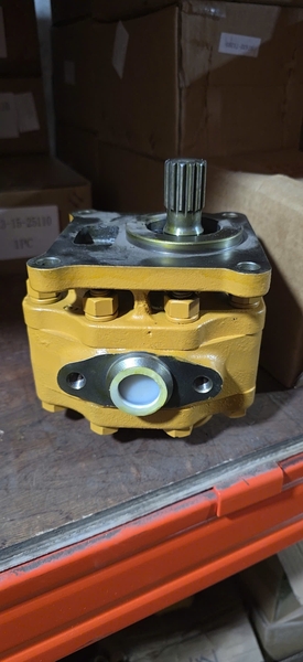 BƠM SỐ D65-11 1KHOANG 42mm 13T QUAY TRÁI KXN0003284