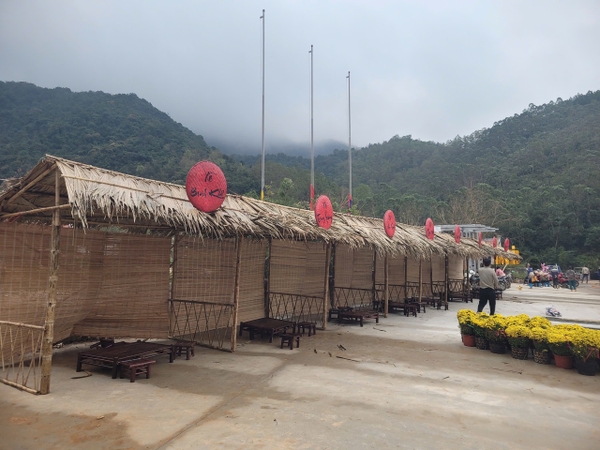 Gian hàng 8