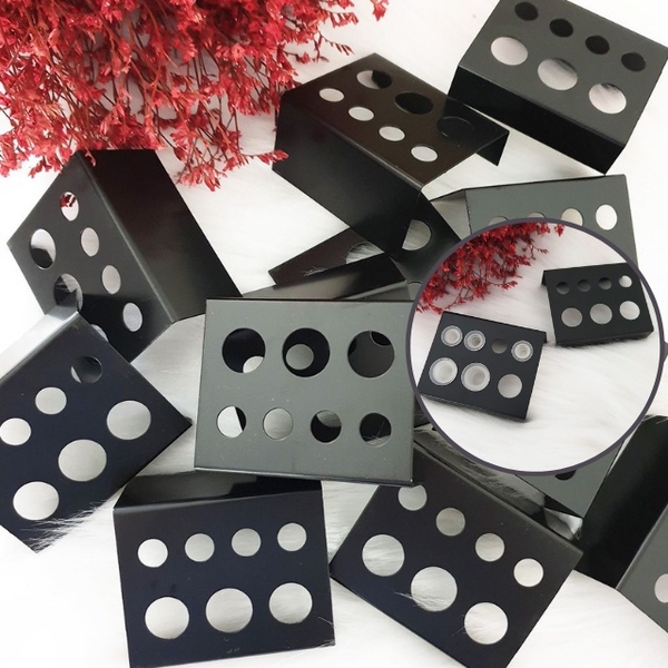 Đế đựng mực xăm kim loại 7 lỗ tiện loại 1