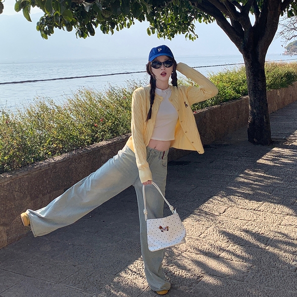 Áo khoác len cardigan thêu gấu cúc tim Tuvada - LCG53