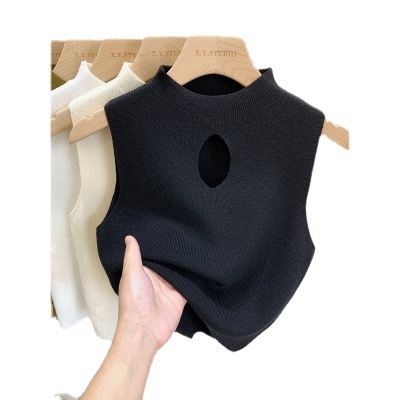 Áo len croptop cổ 3 phần khoét ngực Tuvada  -AGK75