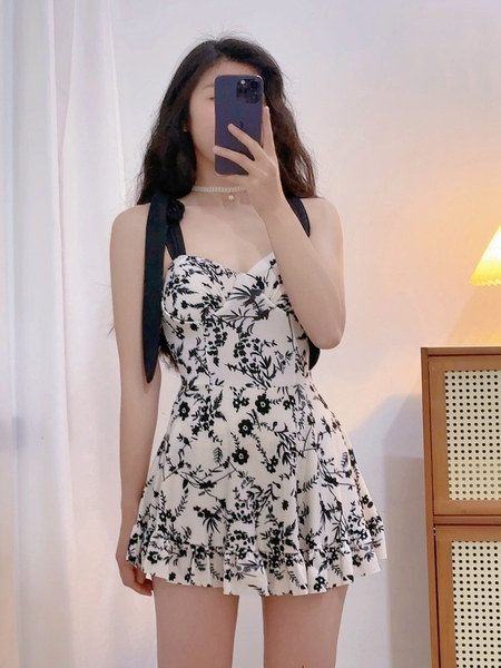 Bikini 1 mảnh họa tiết hoa đen Tuvada - BHN120