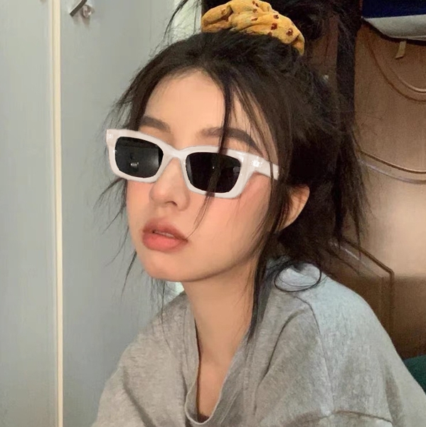 Kính mắt thời trang gọng nhựa mắt vuông -KMV30