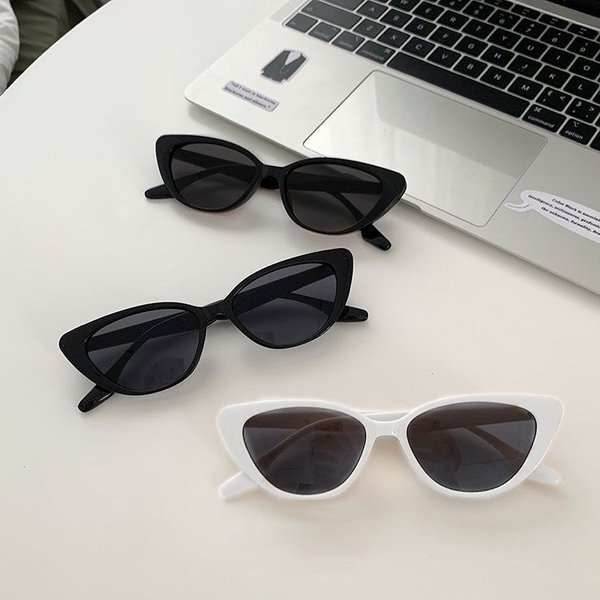 Kính thời trang gọng nhựa mắt mèo Tuvada - KMM29