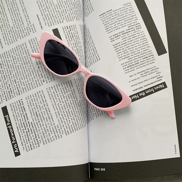 Kính thời trang gọng nhựa mắt mèo Tuvada - KMM29