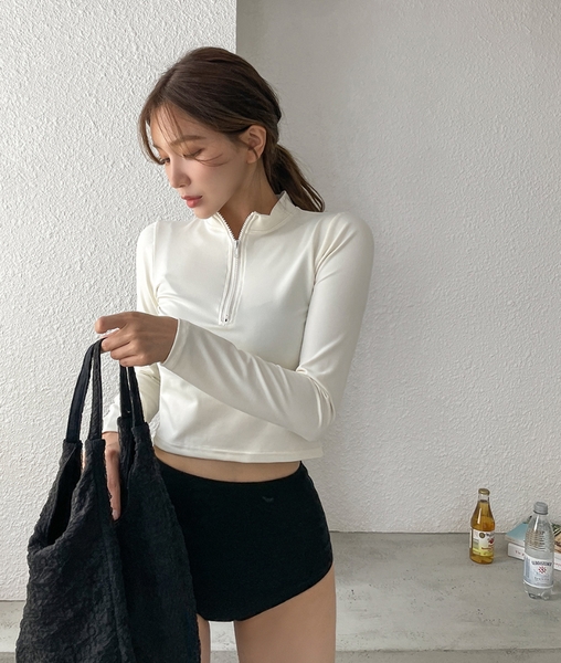 Set đồ bơi nữ kèm áo khoác ngoài kín đáo cao cấp Tuvada - B3M144