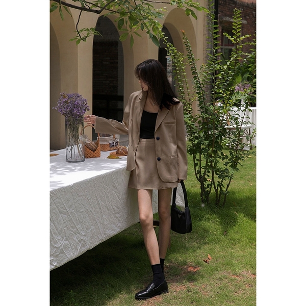 Áo blazer nữ phối chân váy ngắn Tuvada, set vest nữ basic, set áo blazer chân váy - SVN132