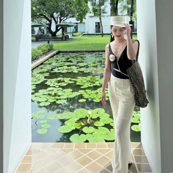 Bikini liền thân Tuvada hình bông hoa, đồ bơi 1 mảnh lần đầu ở VN, swimsuit nữ cao cấp - BBB88