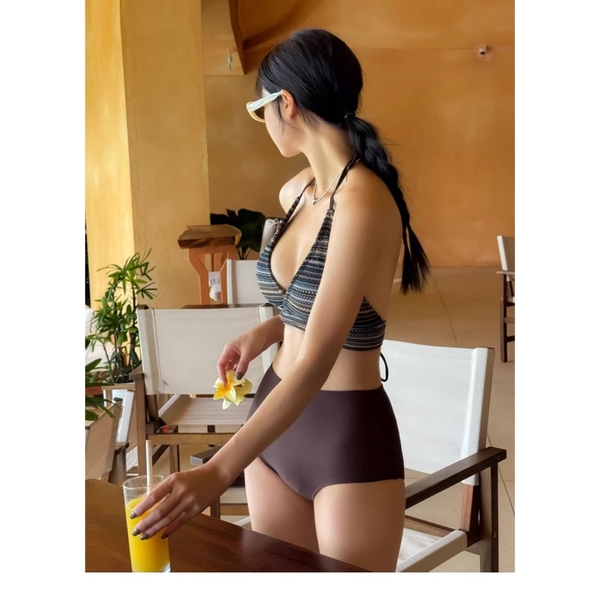 Bikini 2 mảnh Tuvada thổ cẩm, đồ bơi nữ quần cạp cao che bụng, áo tắm đi biển cao cấp - BKN155