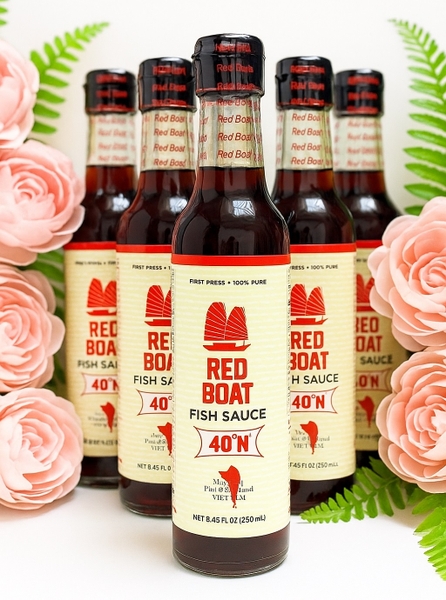 Nước mắm nhĩ Red Boat 40 độ đạm dung tích chai 250ml