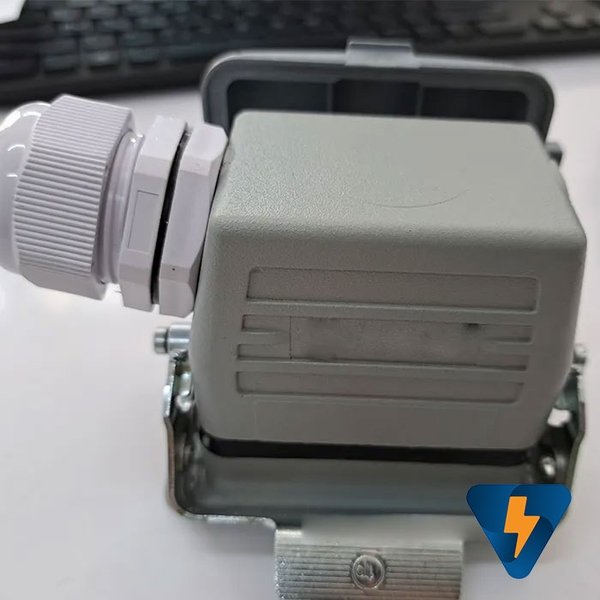 Bộ giắc cắm công nghiệp 10 chân 16A