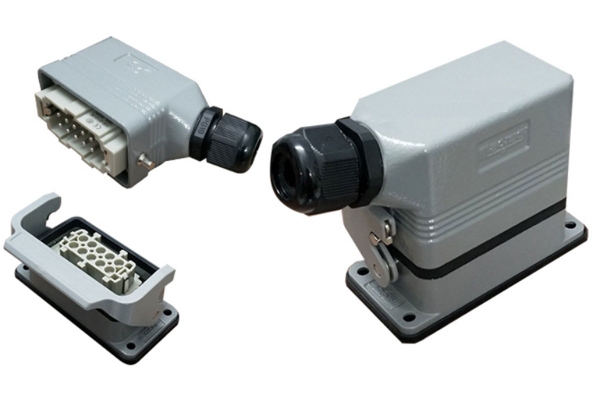 Giắc cắm (jack cắm) 10 chân 16A vuông Maojwei