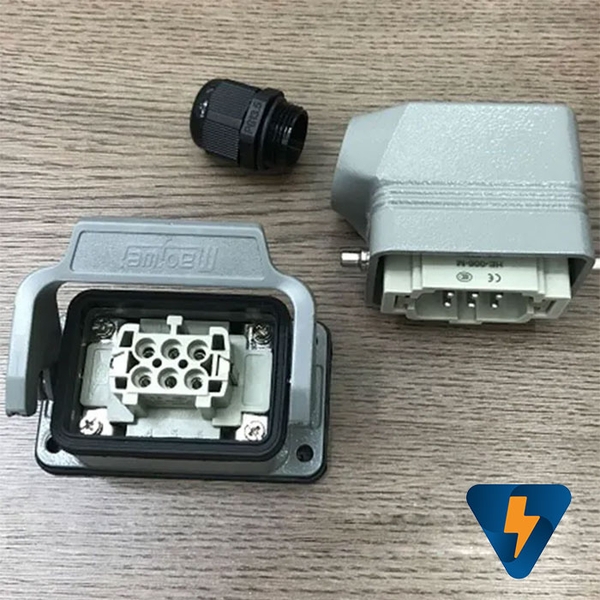 Giắc cắm (jack cắm) 6 chân 16A vuông Maojwei