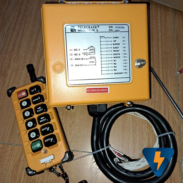 Điều khiển cẩu trục từ xa 12 nút Telecrane F23-BB S