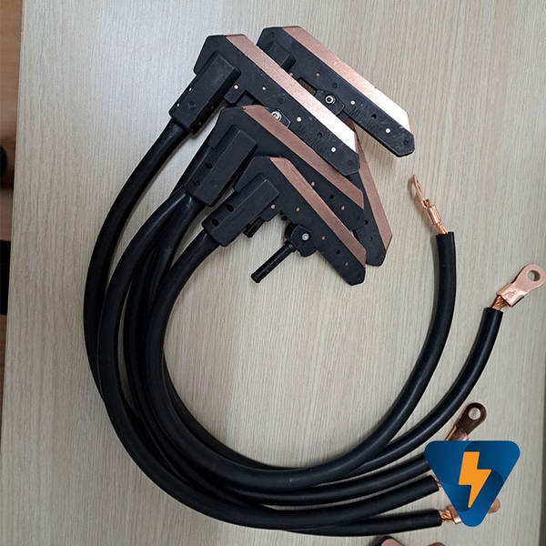 Má chổi than 100A MKD-100A