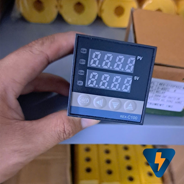 Đồng hồ nhiệt độ REX-C100 chất lượng cao, hàng nhập khẩu