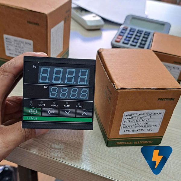 RKC CH702FK07-MV*AN Đồng hồ đo nhiệt độ CH702 1300 độ