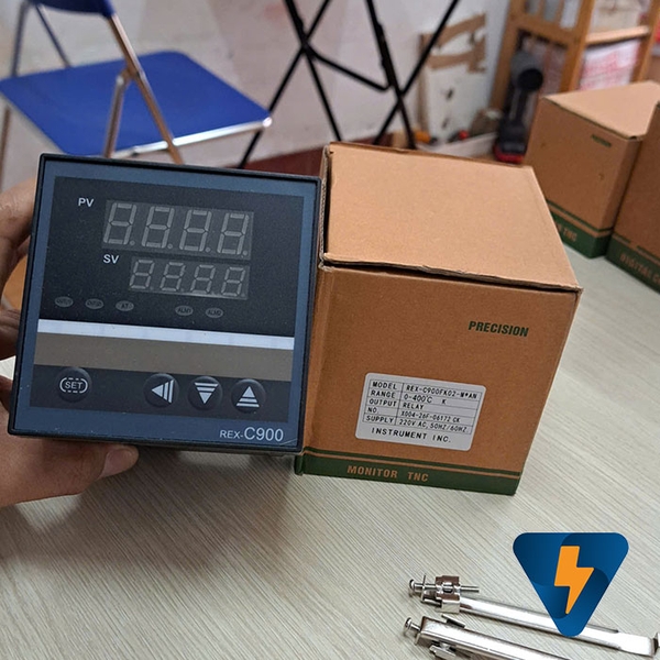 RKC REX-C900FK02-V*AN Đồng hồ nhiệt độ REX-C900 ( SSR )