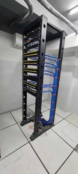 Tủ Rack 4 Post Open Rack 20U Kungfu-O20 | Hàng chính hãng