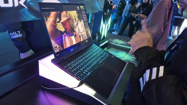 2026: Laptop nhanh hơn, nhưng phải trả giá bằng bộ nhớ