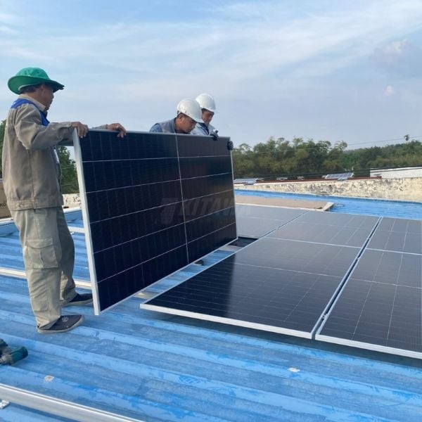 Combo Dành Cho Doanh Nghiệp Hệ 165,20KWP (Tiết Kiệm 70 - 100 Triệu Tiền Điện)