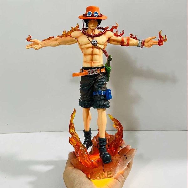 MÔ HÌNH HỎA QUYỀN ACE DANG TAY - CÓ ĐÈN