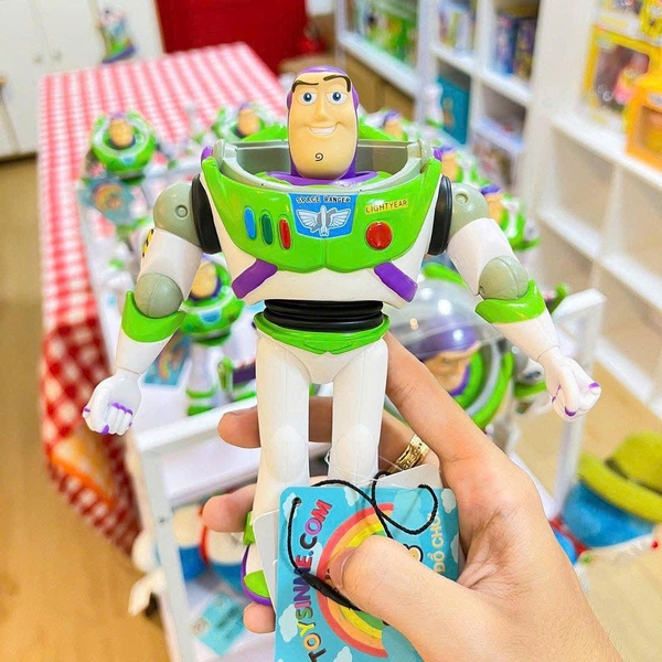 MÔ HÌNH TĨNH BUZZ LIGHTYEAR CHÍNH HÃNG DISNEY