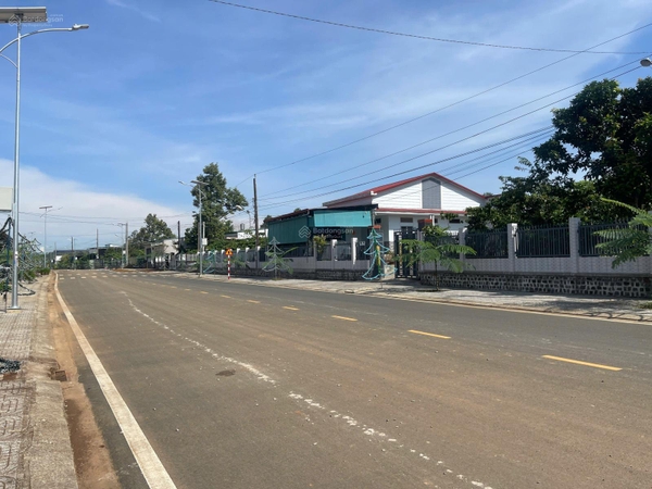 Mua bán đất Bảo Lộc đường Lê Lai mặt tiền giá ngộp