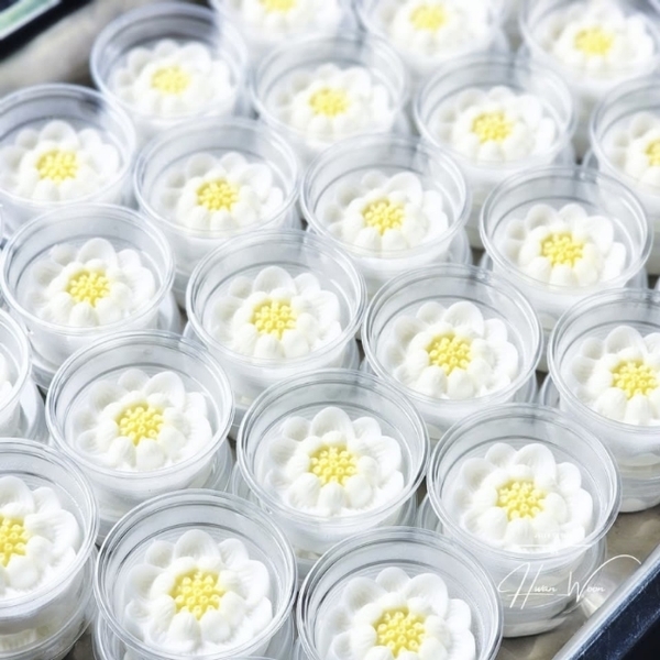 [10 cup] Khuôn Silicon - Cup Set 5cm - M53 - Hoa Sen Nhuỵ