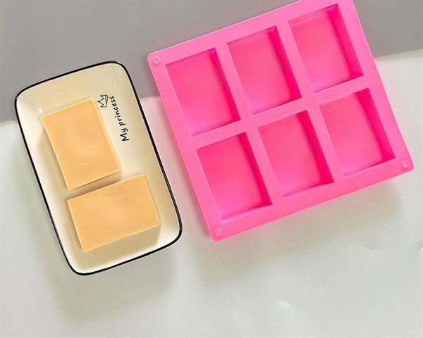 Khuôn Silicon - Chữ Nhật Vĩ 6c Ô 5.5X8X2.5C