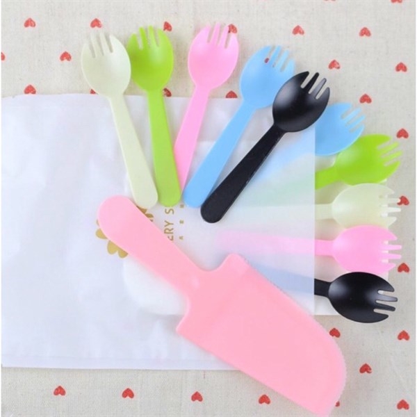 COMBO SET NĨA NẾN DAO NHỰA PHỤ KIỆN TRANG TRÍ BÁNH