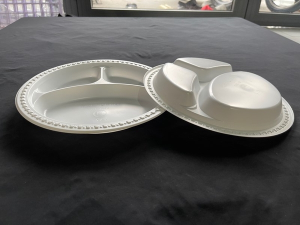 Dĩa Nhựa Tròn THH - Sấp 50 Dĩa - 3 Ngăn