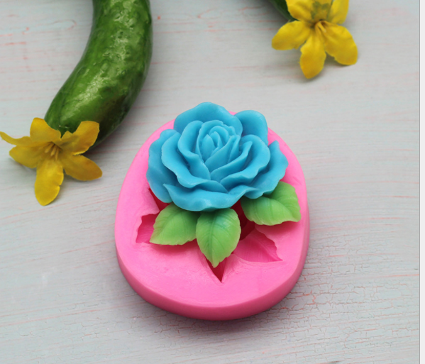 Khuôn Silicon - Hoa Hồng Nở - 5.5cm - Nằm Kèm Lá
